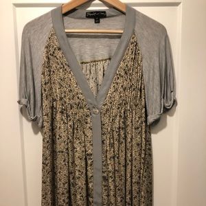 Elizabeth and James floral silk top Size M